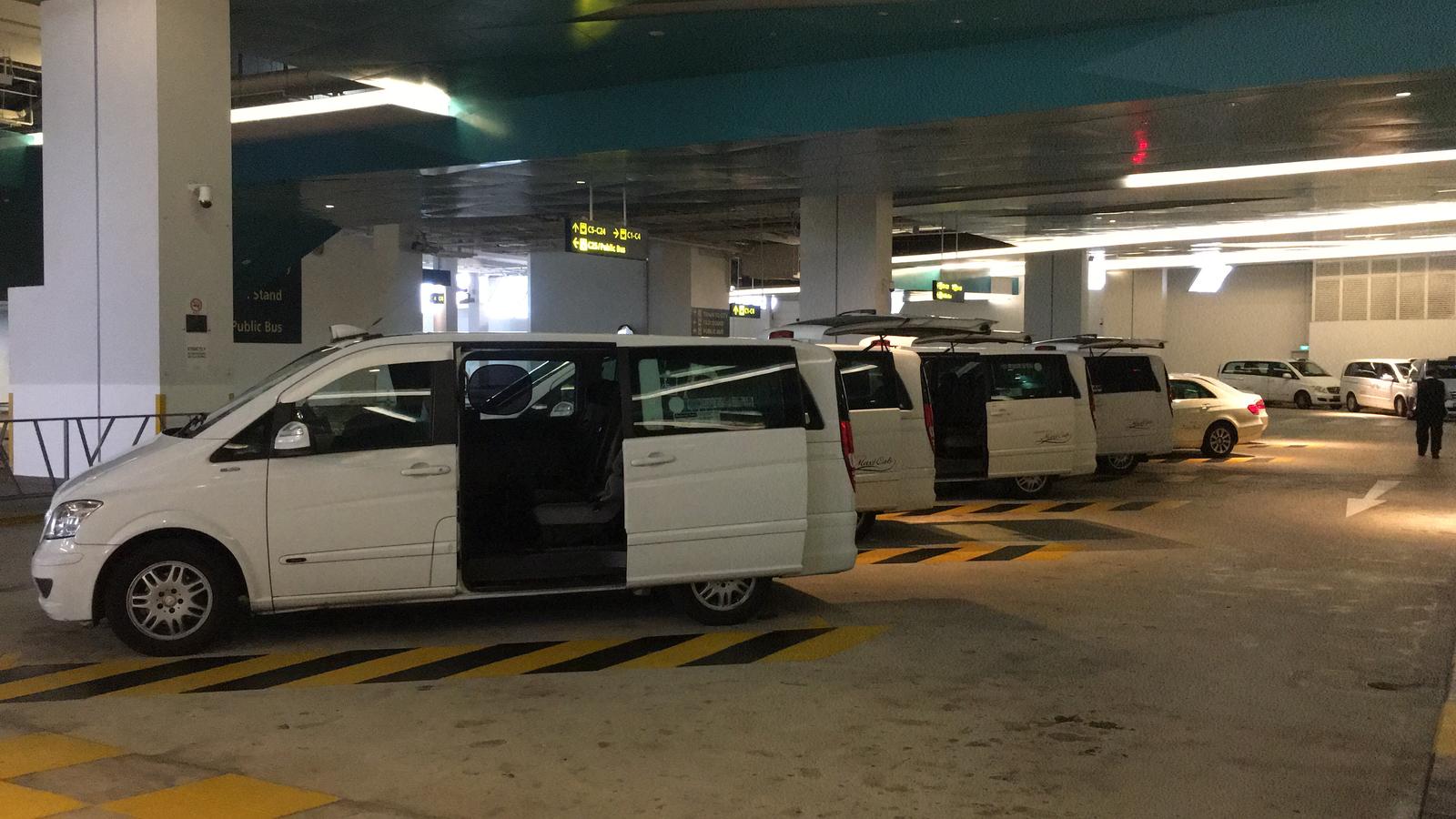 7 Seater maxi cab Singapore